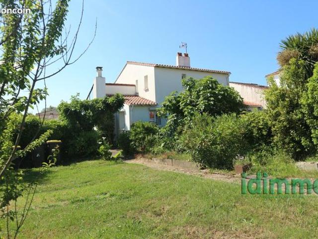 Maison 11 pièces 220 m²