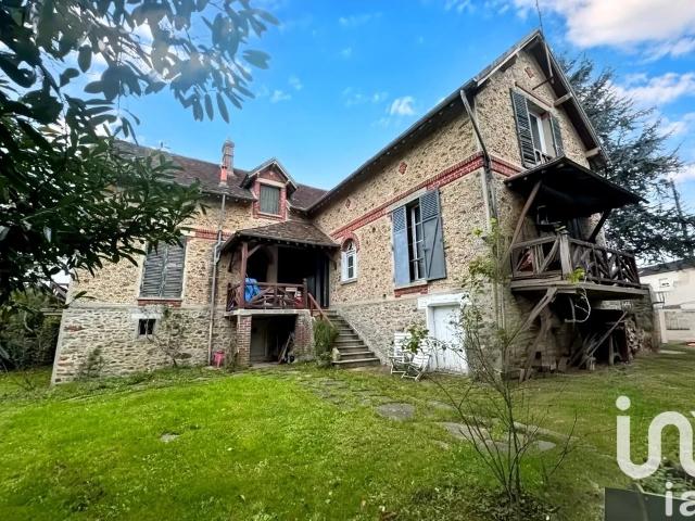 Maison 11 pièces 220 m²
