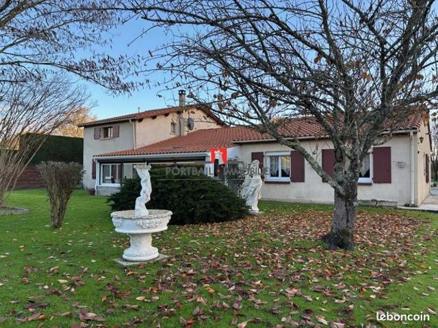 Maison 11 pièces 220 m²