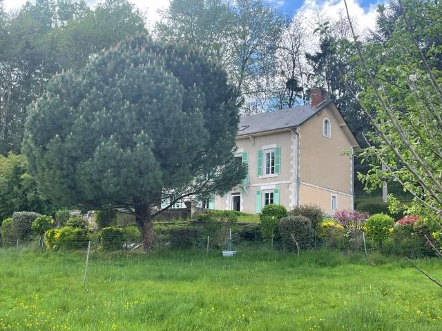 Maison 11 pièces 220 m²