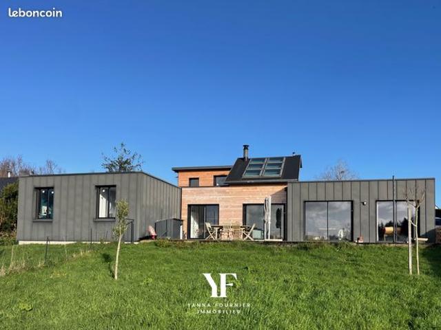 Maison 11 pièces 220 m²