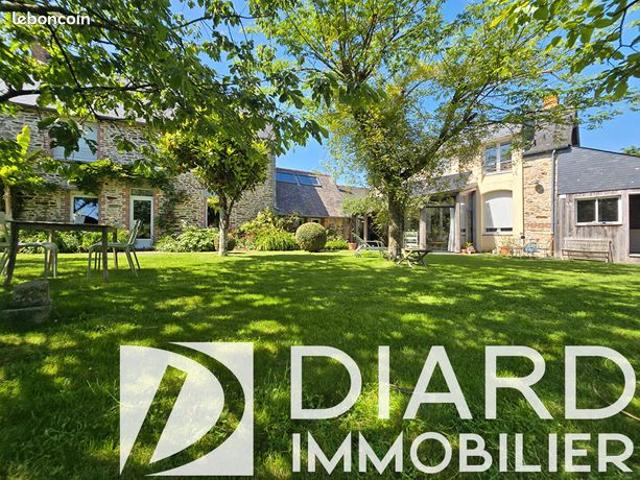 Maison 11 pièces 221 m²