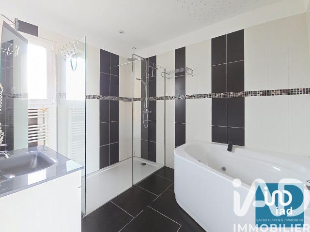 Maison 11 pièces, 222 m² à louer à Maignaut Tauzia 32310