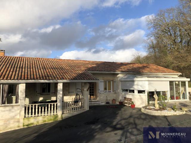 Maison 11 pièces 227 m²