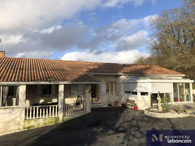 Maison 11 pièces 227 m²