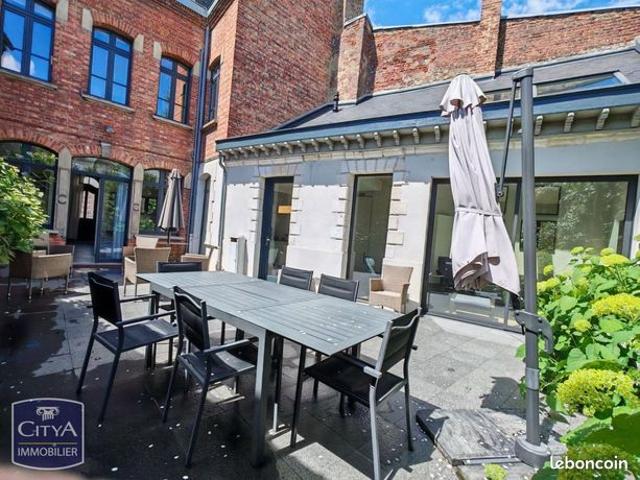 Maison 11 pièces 227 m²