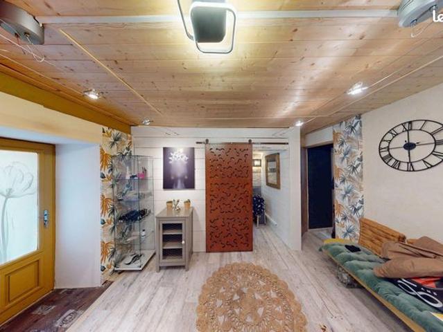 Maison 11 pièces 225 m²