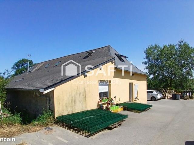 Maison 11 pièces 225 m²