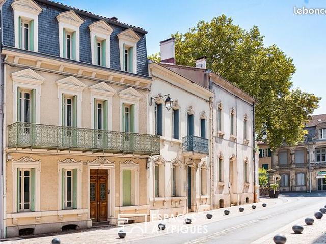 Maison 11 pièces 226 m²