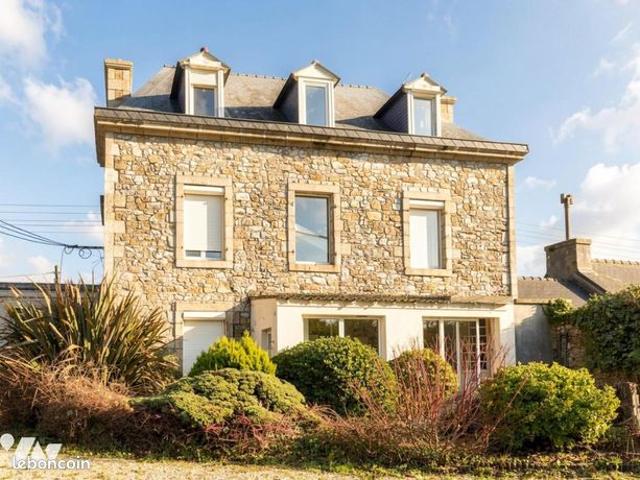 Maison 11 pièces 226 m²