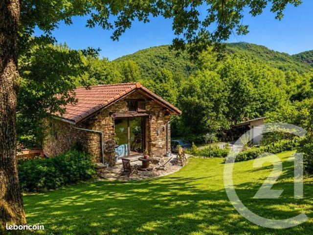 Maison 11 pièces 228 m²