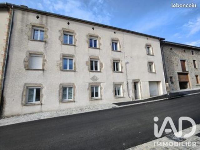 Maison 11 pièces 228 m²