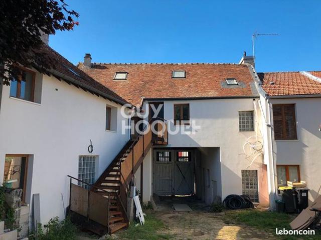Maison 11 pièces 228 m²