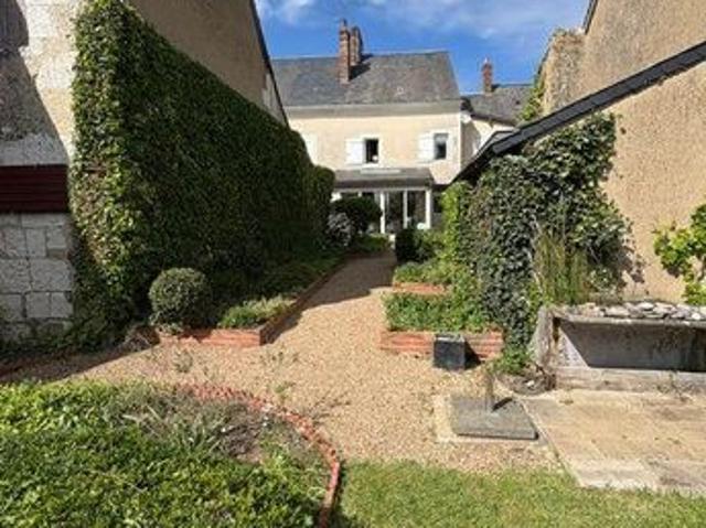 Maison 11 pièces 233 m²