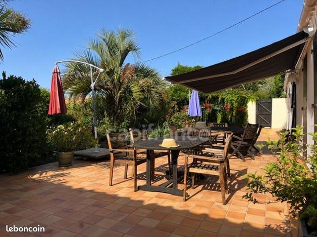 Maison 11 pièces 230 m²