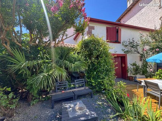 Maison 11 pièces 230 m²