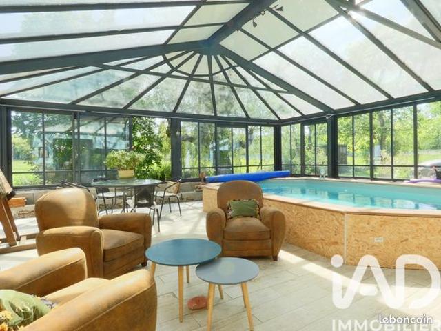 Maison 11 pièces 230 m²