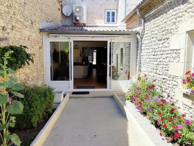 Maison 11 pièces 230 m²