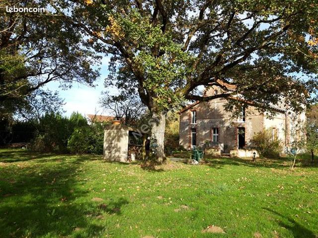 Maison 11 pièces 235 m²