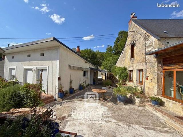 Maison 11 pièces 236 m²