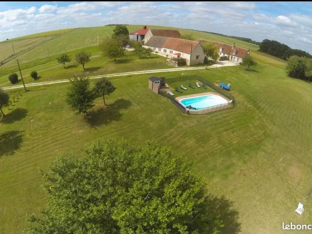 Maison 11 pièces 340 m²