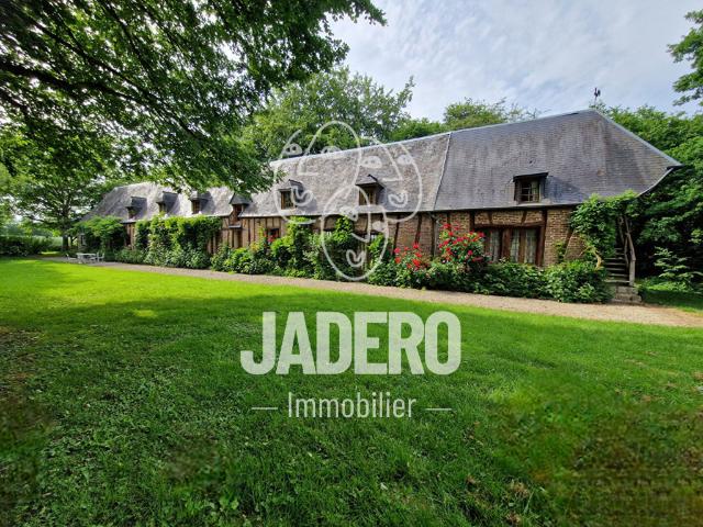 Maison 11 pièces 340 m²