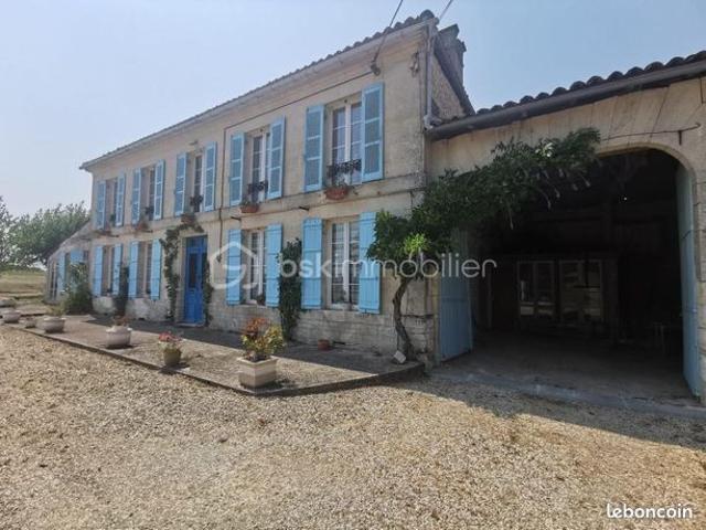 Maison 11 pièces 347 m²