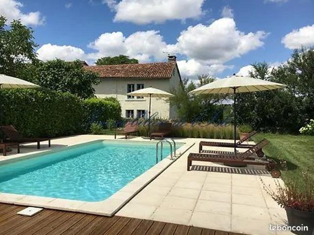 Maison 11 pièces 347 m²