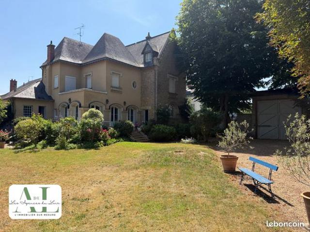 Maison 11 pièces 350 m²