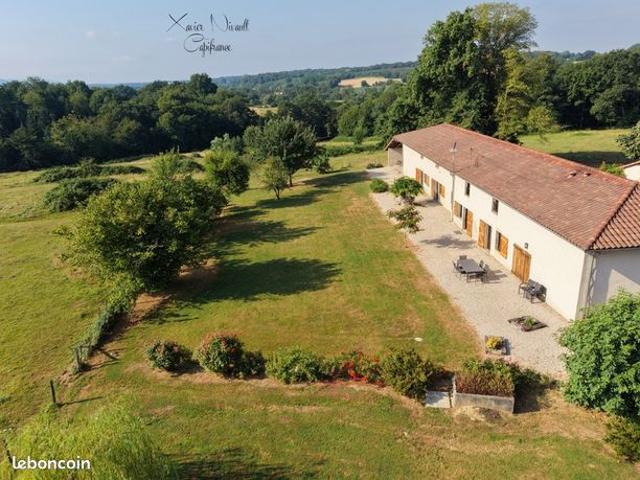 Maison 11 pièces 355 m²