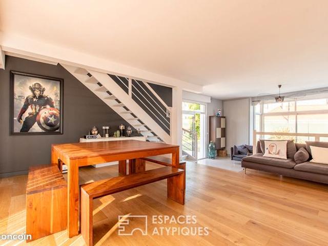 Maison 11 pièces 360 m²