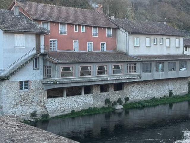 Maison 11 pièces 364 m²