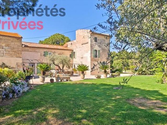 Maison 11 pièces 376 m²