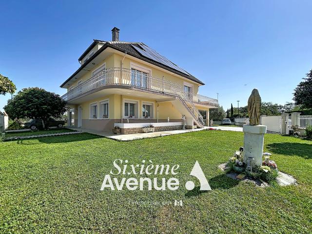 Maison 11 pièces 380 m²