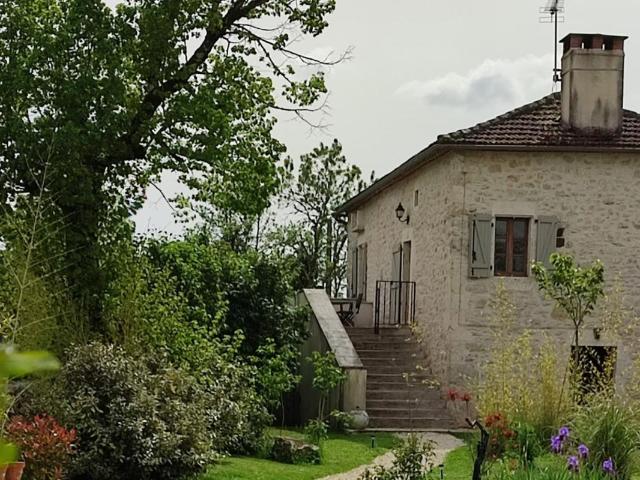 Maison 11 pièces 300 m²