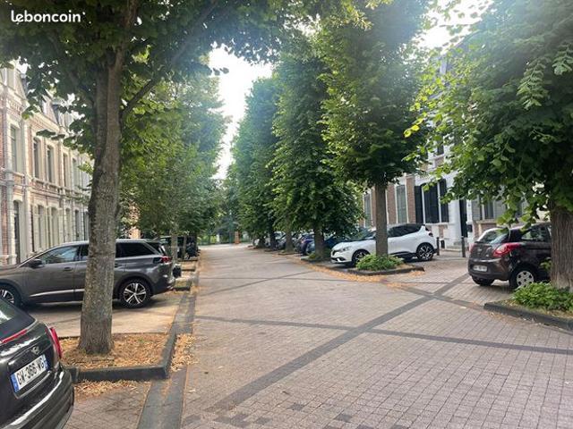 Maison 11 pièces 300 m²