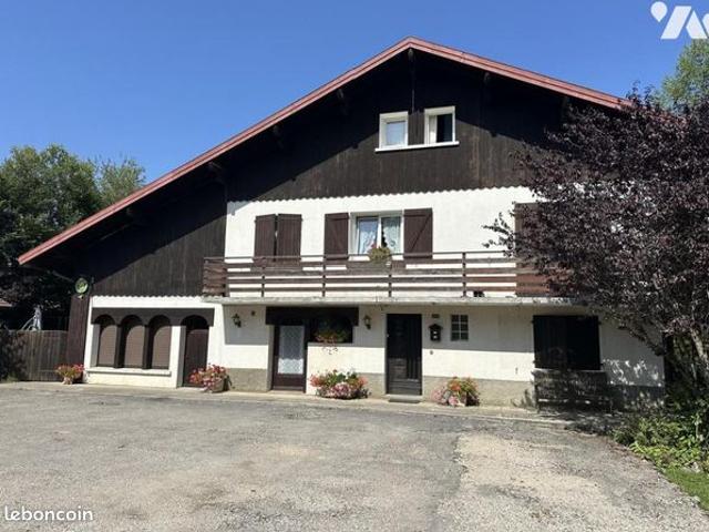 Maison 11 pièces 302 m²