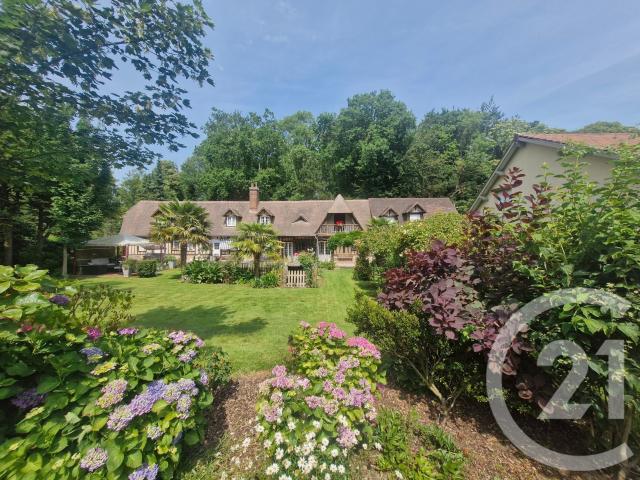 Maison 11 pièces 302 m²