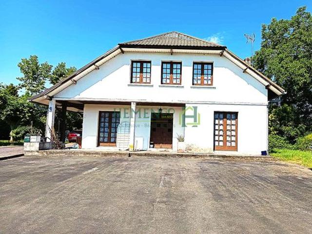 Maison 11 pièces 306 m²