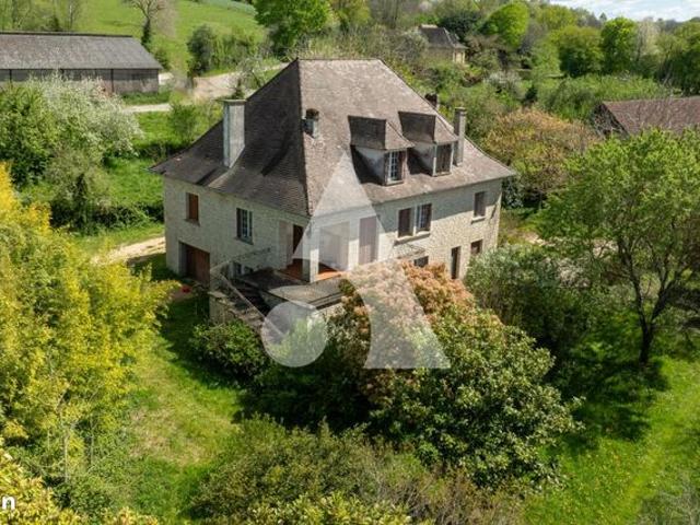 Maison 11 pièces 308 m²
