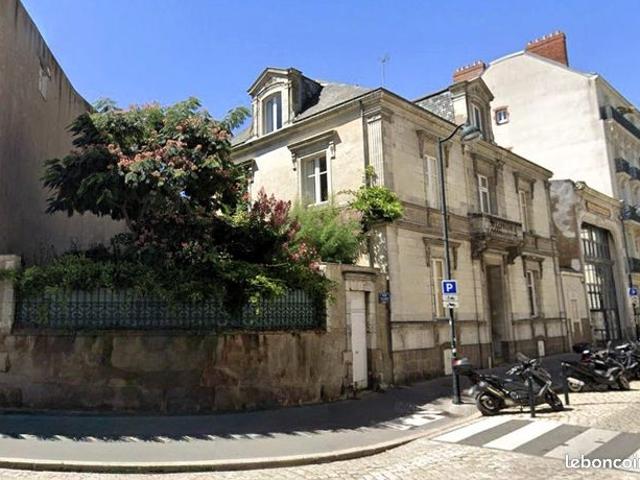 Maison 11 pièces 310 m²