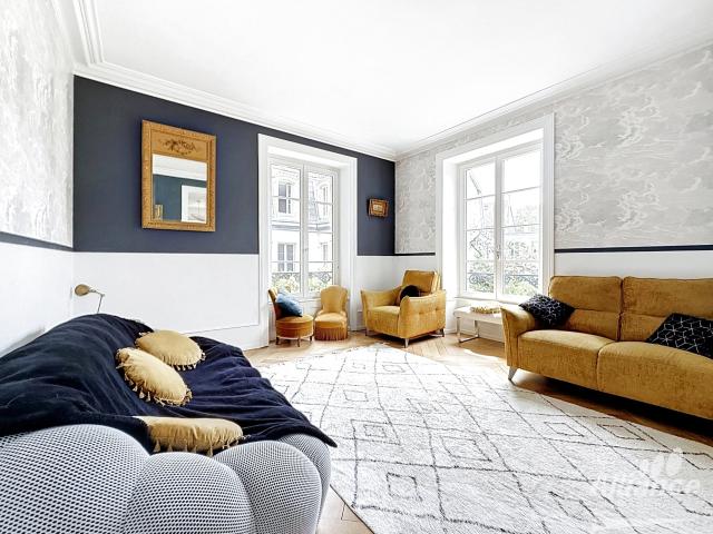 Maison 11 pièces 310 m²