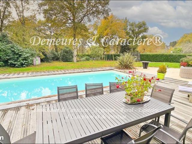 Maison 11 pièces 310 m²