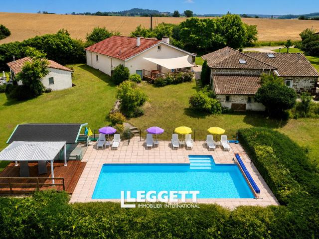 Maison 11 pièces 311 m²