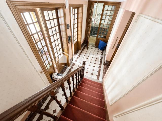Maison 11 pièces 314 m²