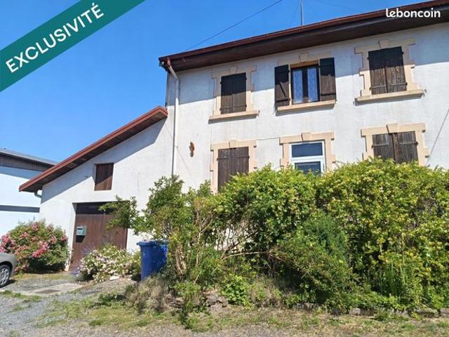 Maison 11 pièces 318 m²