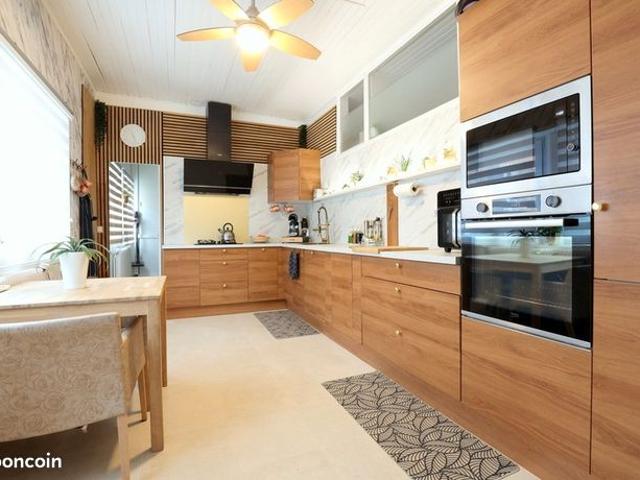 Maison 11 pièces 320 m²