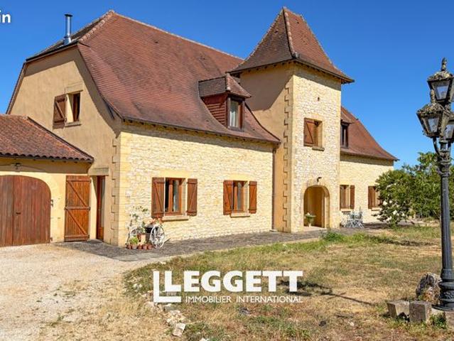 Maison 11 pièces 320 m²