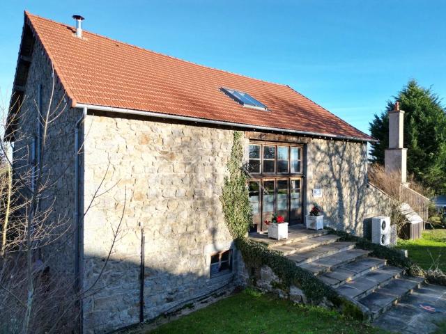 Maison 11 pièces 322 m²