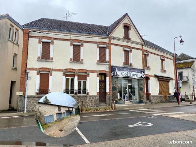 Maison 11 pièces 326 m²